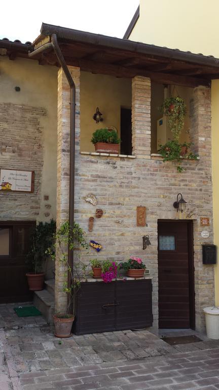 B&B La Casuccia Di Assisi Luaran gambar