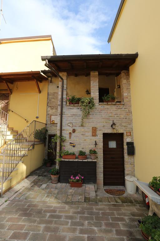B&B La Casuccia Di Assisi Luaran gambar